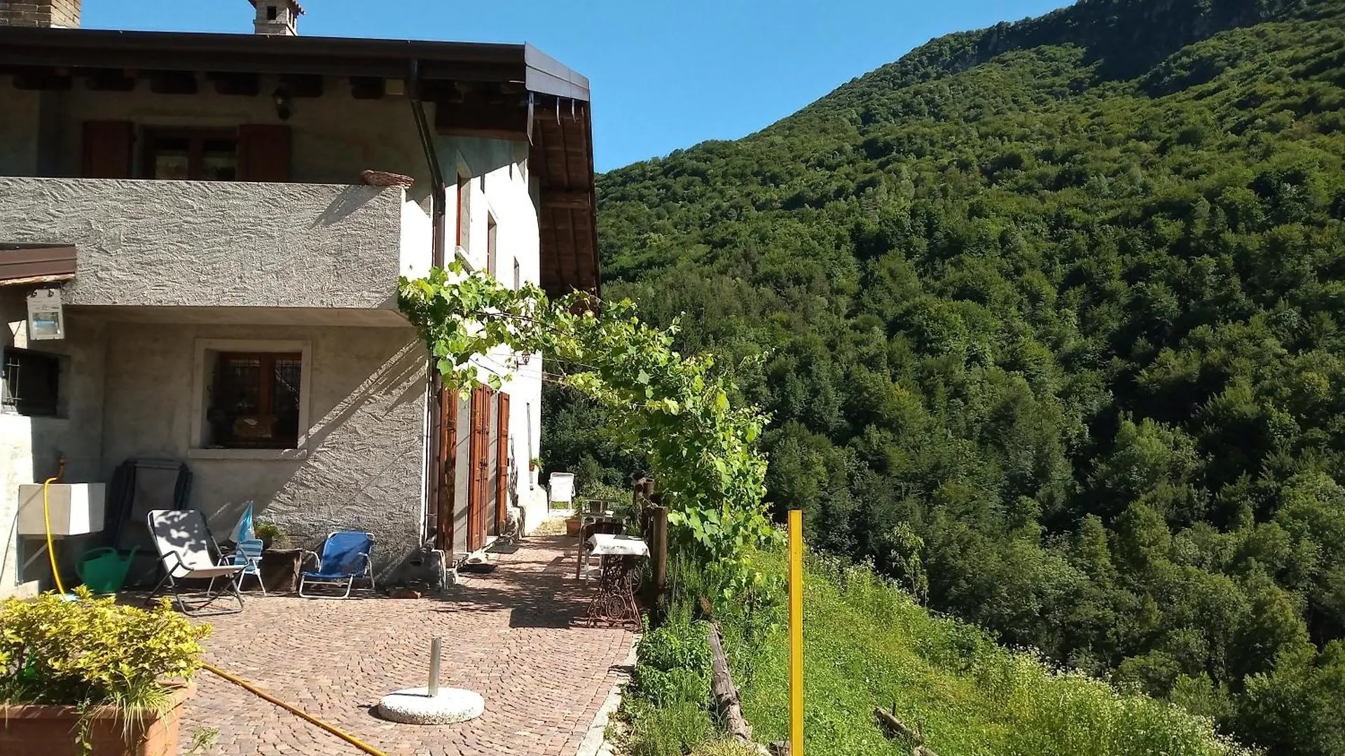 Farm stay Agriturismo Cascina Cornella Cremeno
