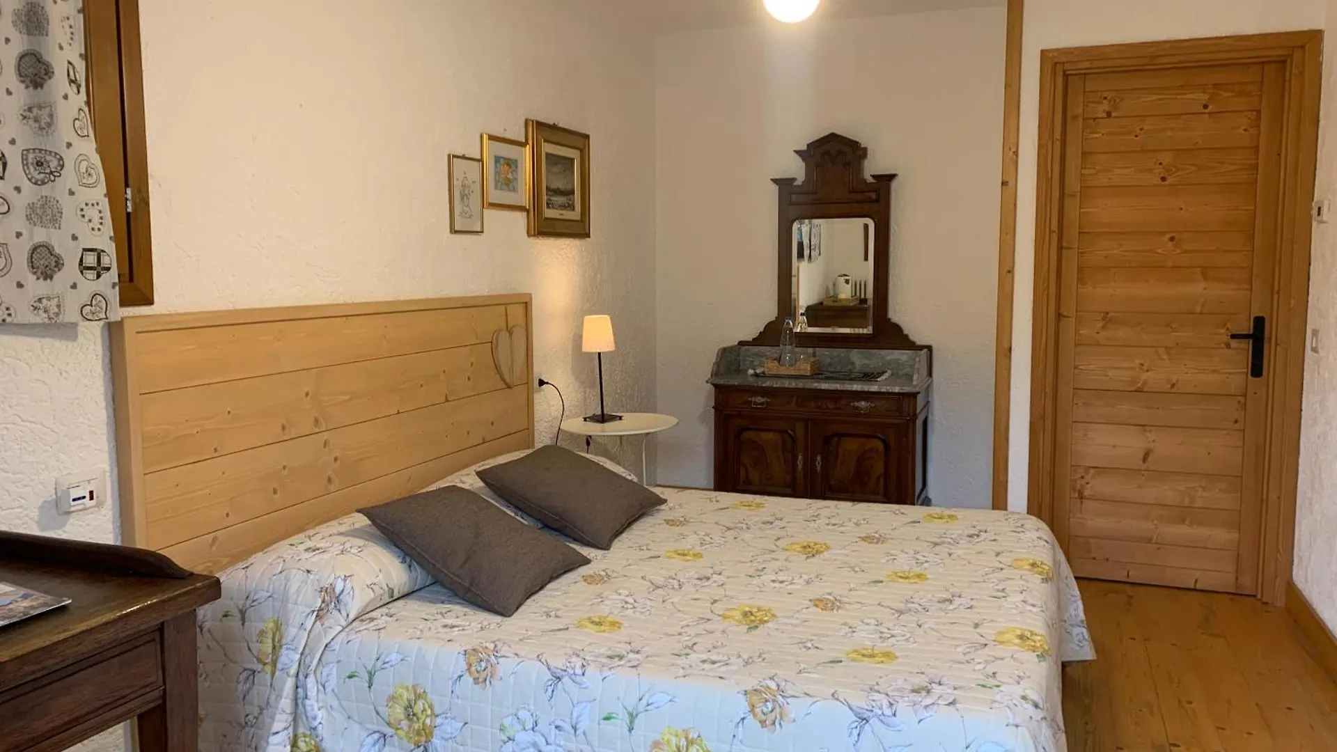 Agriturismo Cascina Cornella Cremeno Farm stay